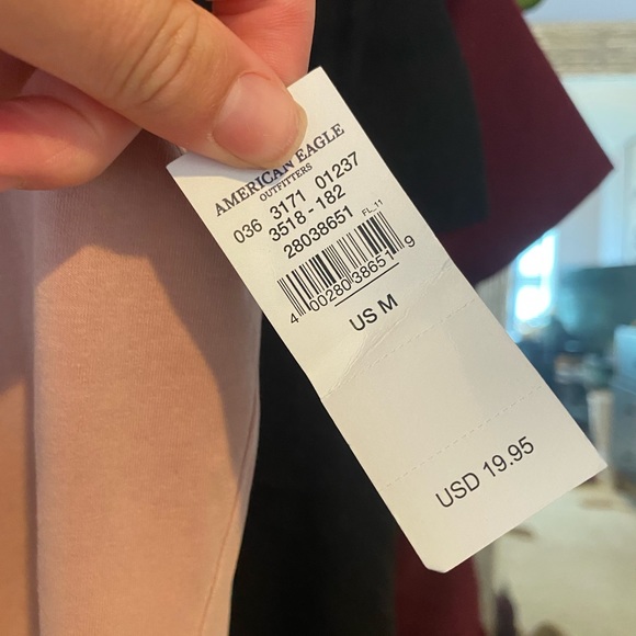 NWT American Eagle Blush Bodysuit, size M - Picture 3 of 3